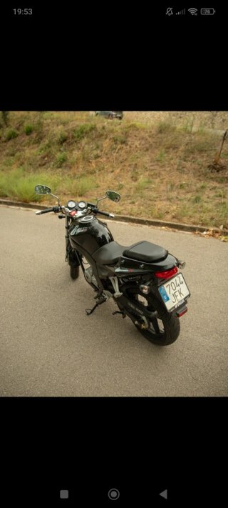 Moto Daelim Roadwin 125 Negra carnet A1