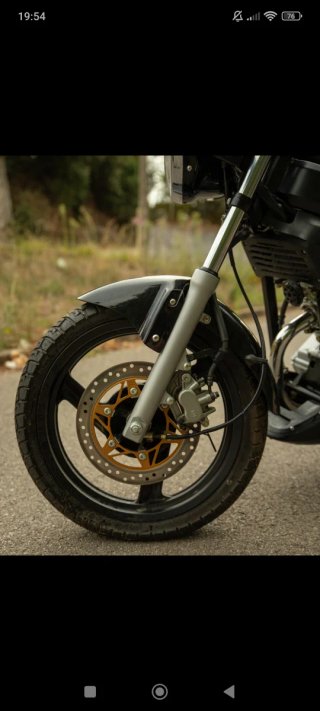 Moto Daelim Roadwin 125 Negra carnet A1