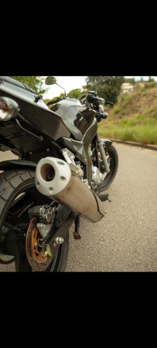 Moto Daelim Roadwin 125 Negra carnet A1