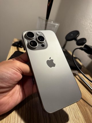 iPhone 15 Pro 128GB Gris Batería 78%