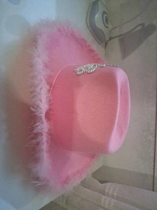 Gorra vaquera rosa con tiara
