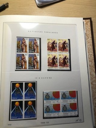 Colección de sellos de España 1983-1989