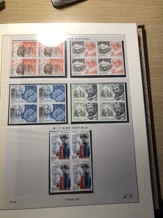 Colección de sellos de España 1983-1989