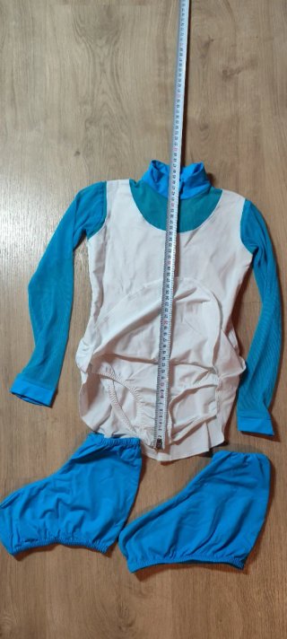 Maillot patinaje artístico azul y blanco