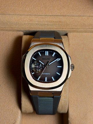 Reloj Seiko Mod Nautilus Open Heart 41mm