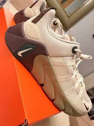 Nike Metcon 7 Unisex Beige/Verde Talla 42.5
