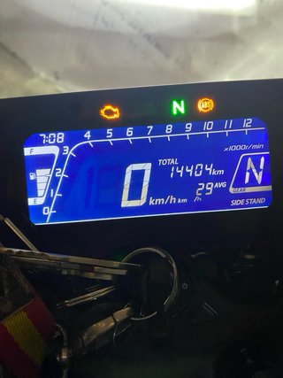 Honda CB125R Negra 2021 - 15.000 km