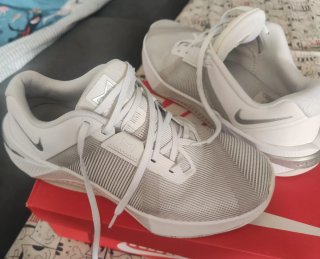 Nike Metcon 10 Plata/Blanco