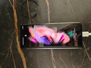Samsung Galaxy Z Fold 3
