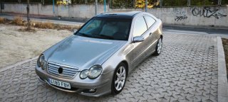 Mercedes-Benz Clase C 2005