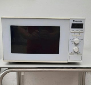 Microondas Panasonic NN-JT51WM