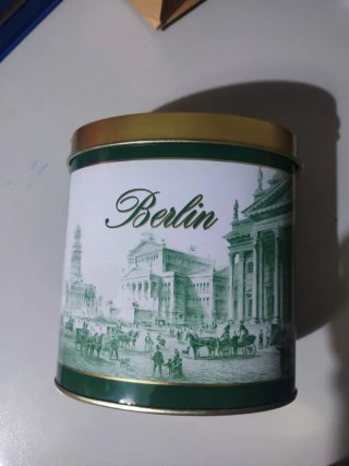 Caja metálica decorativa Berlin
