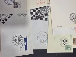 Lote de más de 100 sobres postales con sellos