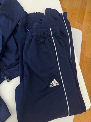 Abbigliamento sportivo adidas con maglietta (12 anni) originale