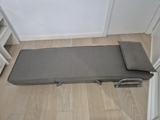 Divano letto singolo grigio