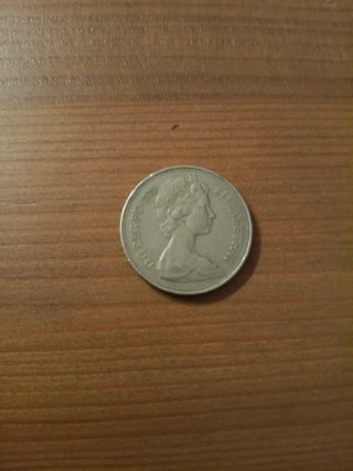 Moneda Británica 1975 Reina Isabel