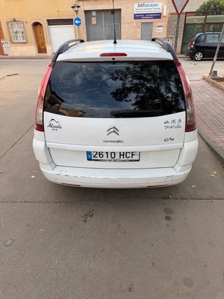 Citroen Grand C4 Picasso 2011