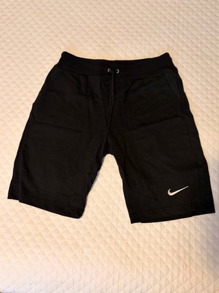 Pantalón corto Nike negro
