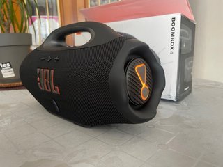 Altavoz JBL Boombox Negro y Naranja