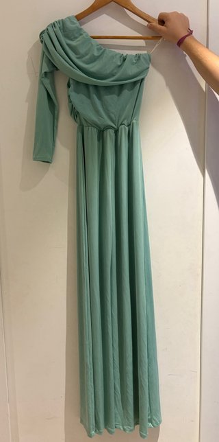 Mono verde menta de fiesta