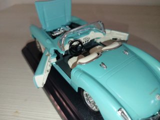 Modellino Chevrolet Corvette 1957 Bburago 1/24