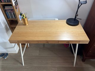 Escritorio LILLASEN de Ikea