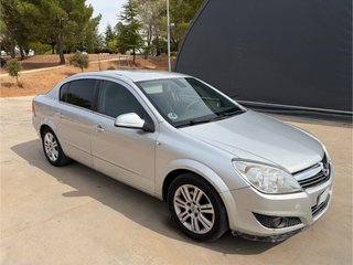Opel Astra 2010