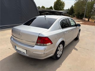 Opel Astra 2010