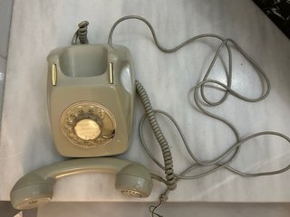 Teléfono antiguo Heraldo CITESA CTNE