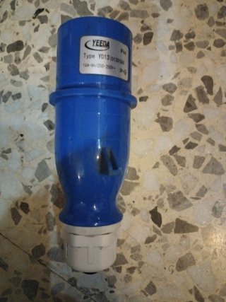 Enchufes industriales varios