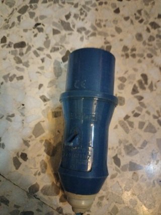 Enchufes industriales varios