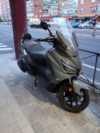 SYM Joymax Z+ 125cc 2021 para desguace o taller.
