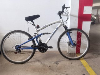 Bicicleta Denbike Blanca y Azul