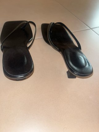 Sandalias de tacón negras