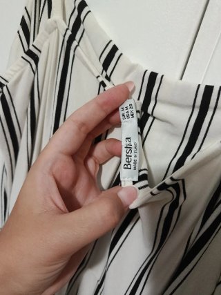 Mono largo a rayas Bershka Talla M
