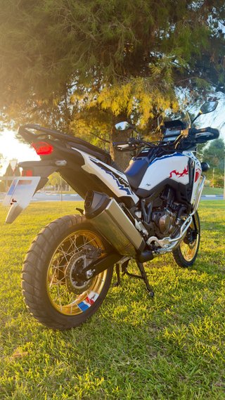 Honda Africa Twin CRF1100L 2026 Tricolor · 1.646km