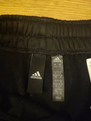 Pantalón chándal Adidas negro