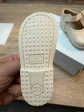 Zapatos Angelitos Beige Talla 20