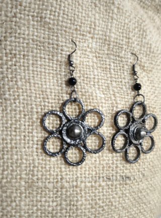 Juego pendientes y pulsera NUEVO