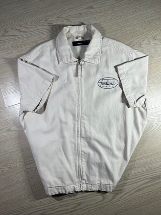 Chaqueta Bershka beige con logo Fortune