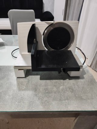 Cortafiambres Eléctrico