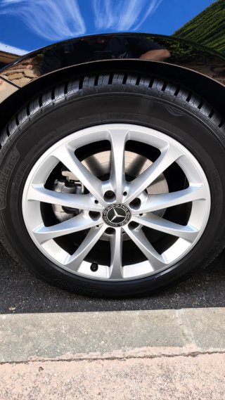 Llantas Mercedes-Benz con Neumáticos