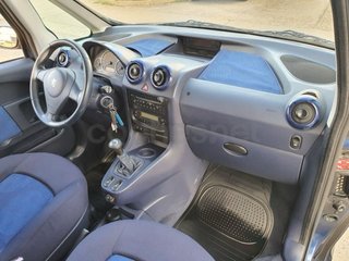 PEUGEOT 1007 1.4 HDI