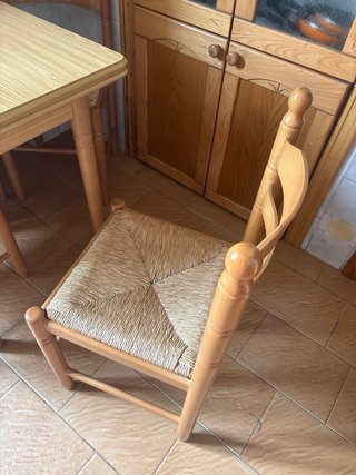 Mesa extensible madera con 2 alas y 4 sillas