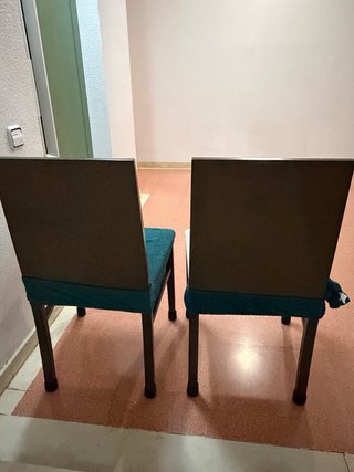Pack de 4 Sillas de Madera con Fundas y topes