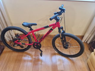 Bicicleta junior de montaña rockrider st900 24".