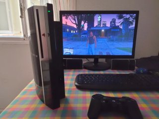 Pack PS3 Fat + 4 Juegos + Mando + Cables