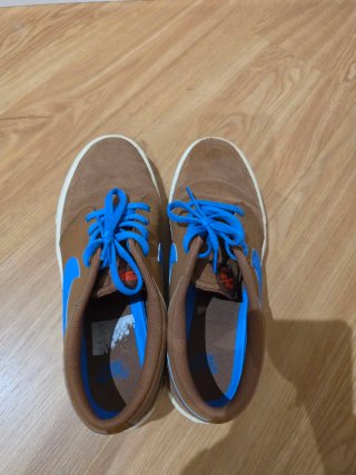 Zapatillas Nike Marrones y Azules