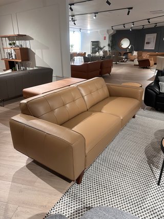 NUEVO REBAJA! Elegante e classico divano Chesterfield in pelle