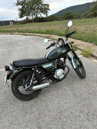 Moto Hanway RAW125 Cafe Racer Verde